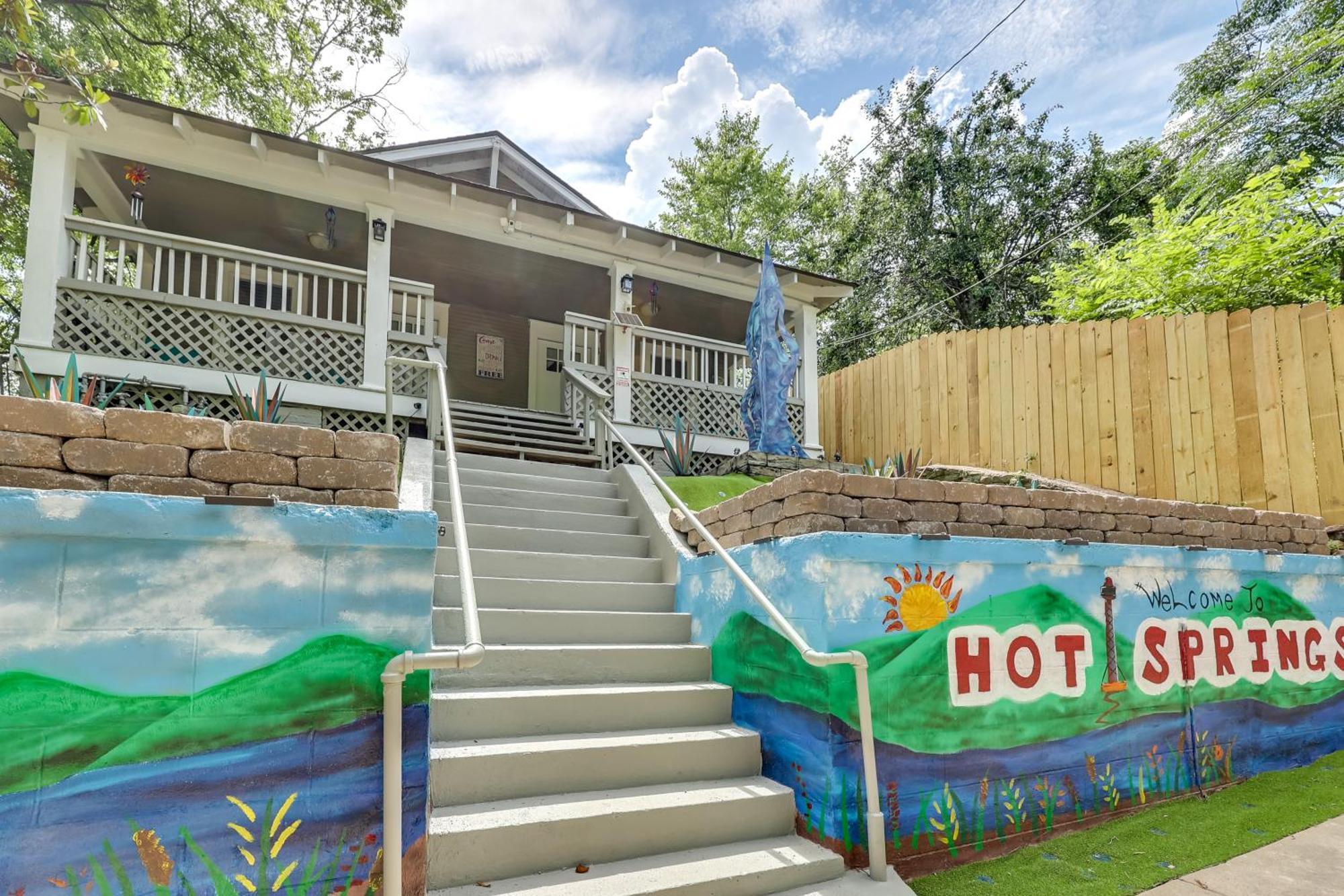 Hot Springs Home With Yard, Walk To Bathhouse Row! Exterior foto